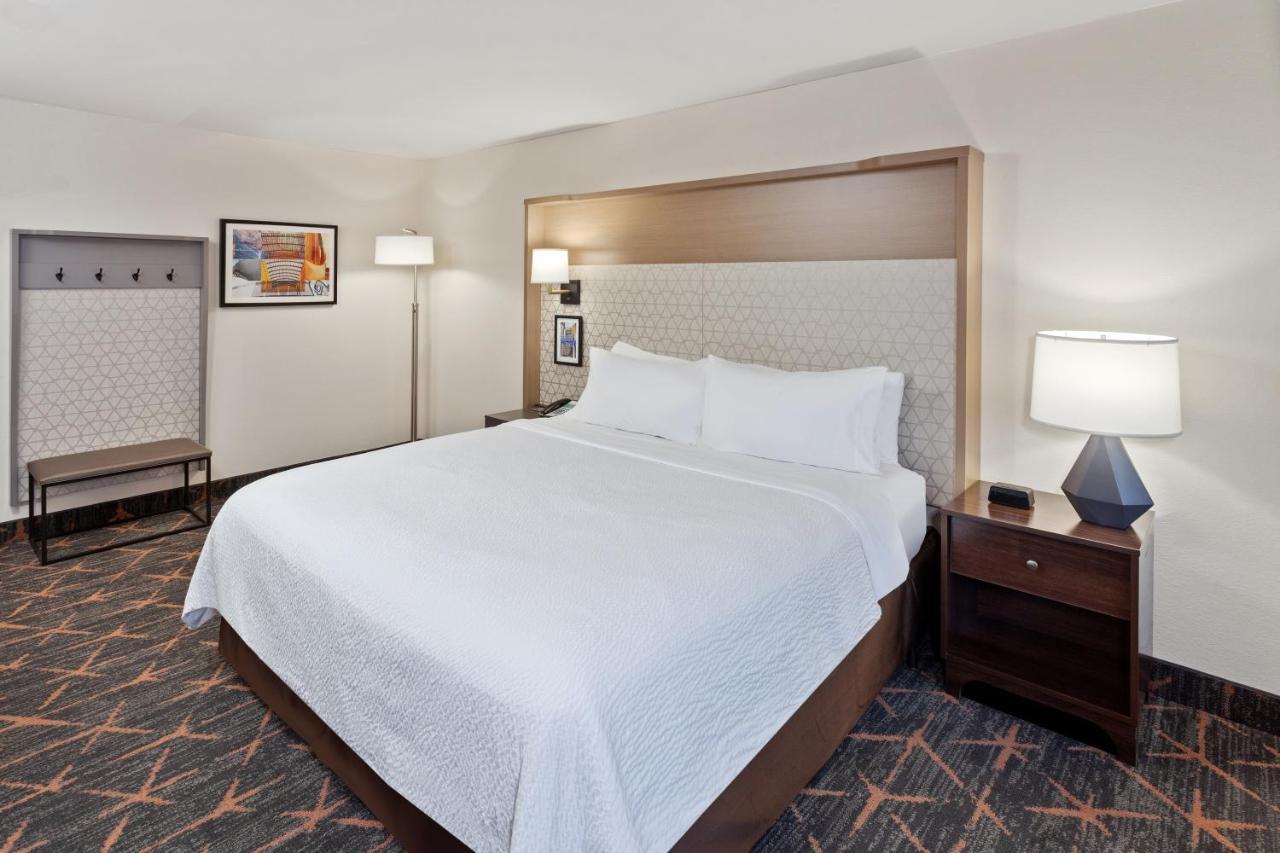 Holiday Inn Chicago/Oak Brook By Ihg Оукбрук-Террес Екстер'єр фото