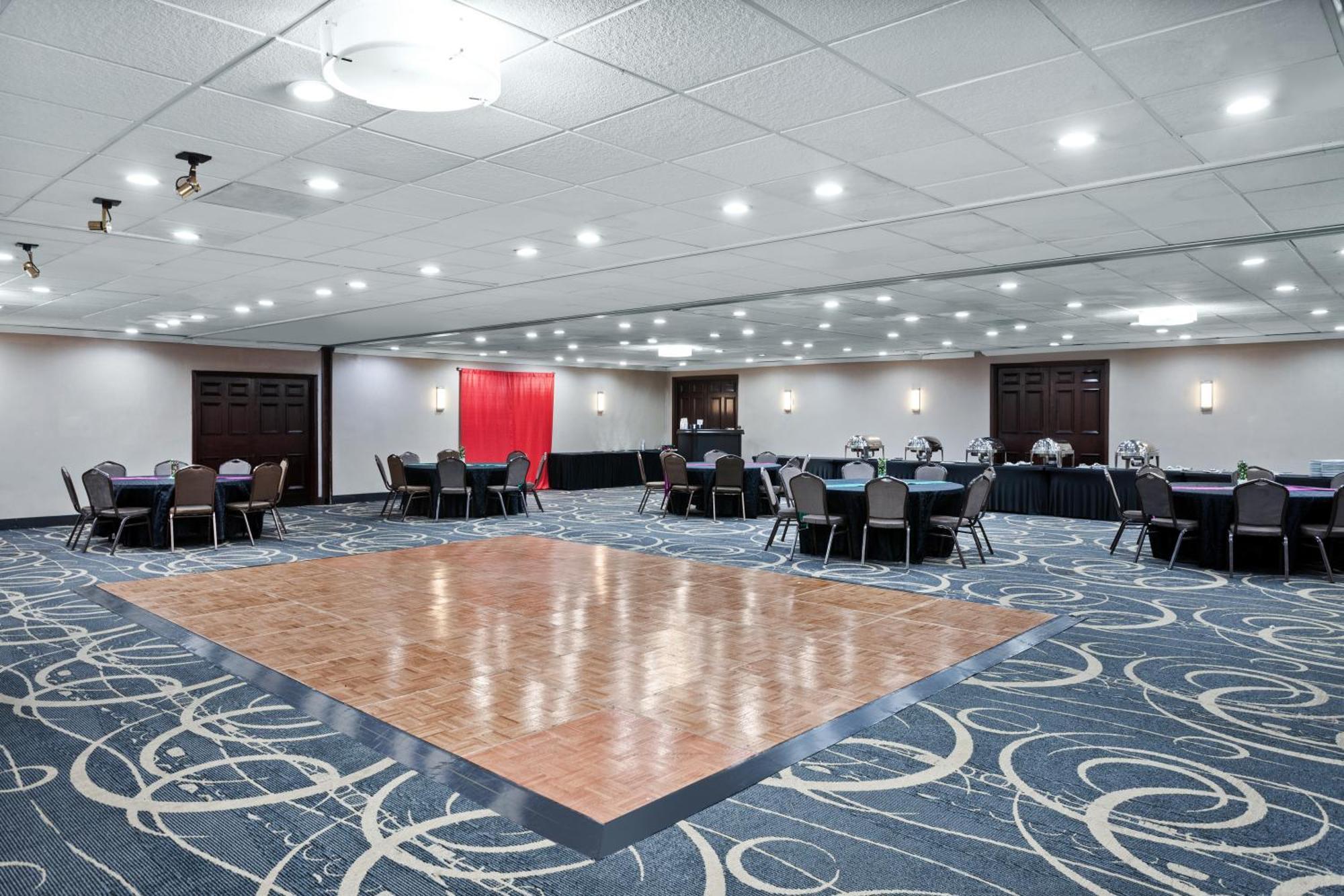 Holiday Inn Chicago/Oak Brook By Ihg Оукбрук-Террес Екстер'єр фото